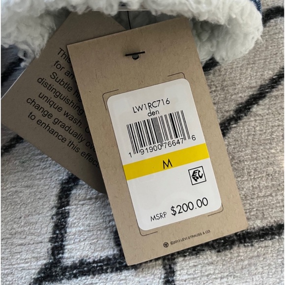 Levi's Jean Jacket - Picture 4 of 9